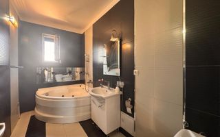 APARTAMENT DE TIP PENTHOUSE CU TERASA 60MP - Poză 9