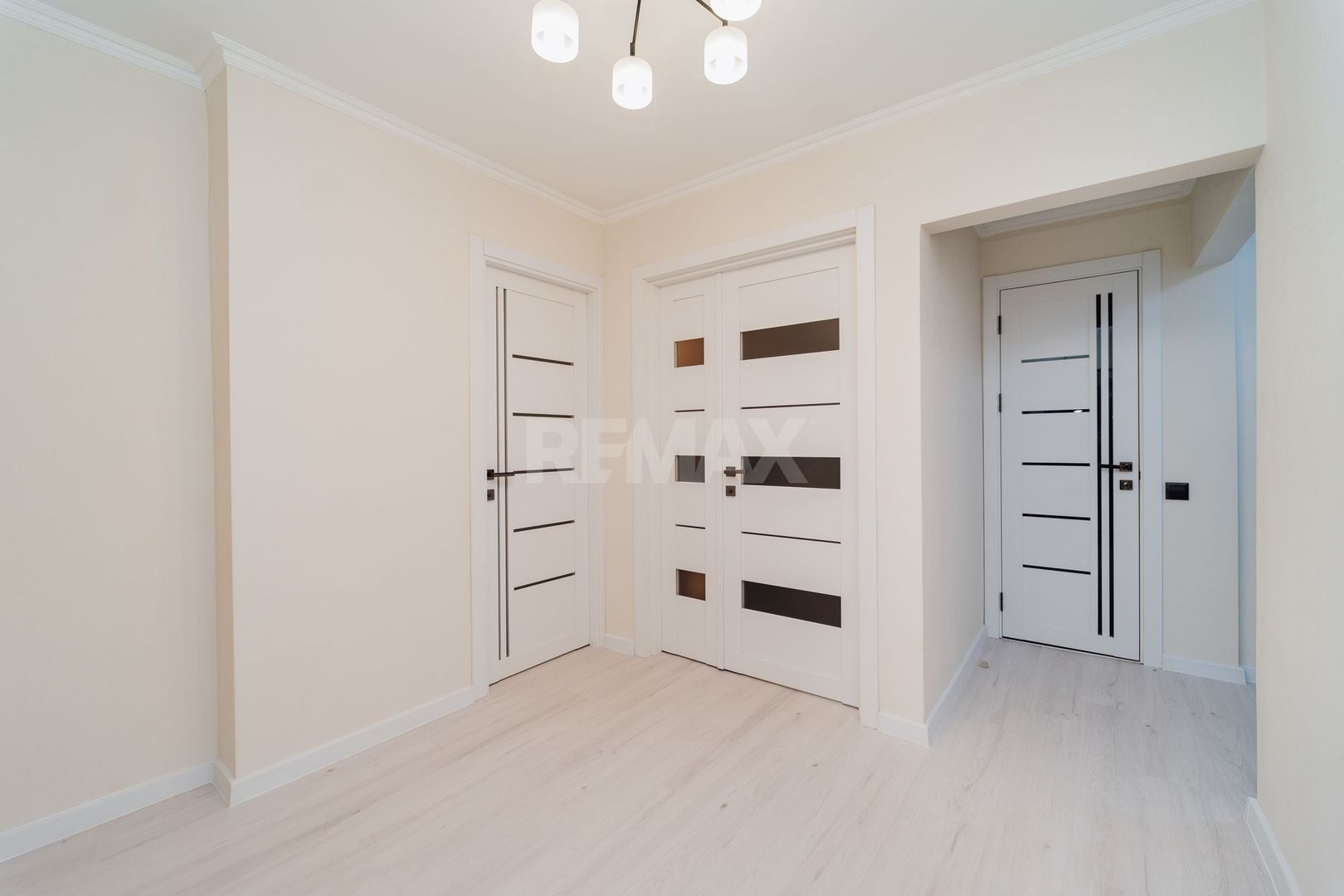 Se vinde apartament cu 3 camere, Botanica - Poză 4
