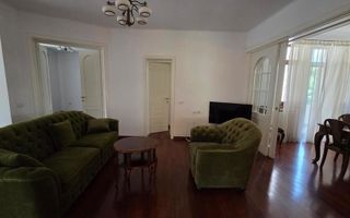 Apartament  in vila Pangratti // Televiziune - Poză 1