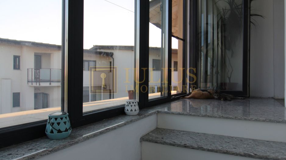 Garsoniera la casa, curte interioara si loc de parcare inclus - Poză 11