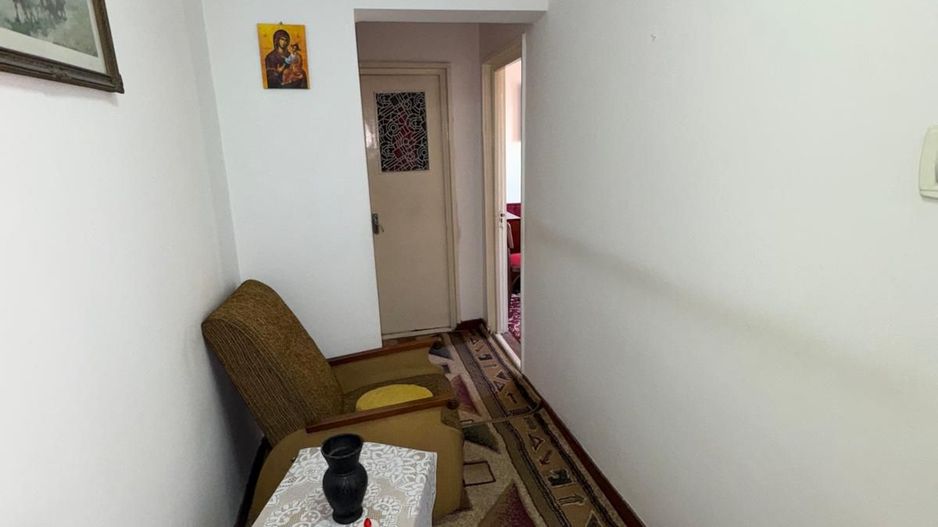 vand apartament 3 camere zona zona Stomatologie, decomandat - Poză 5