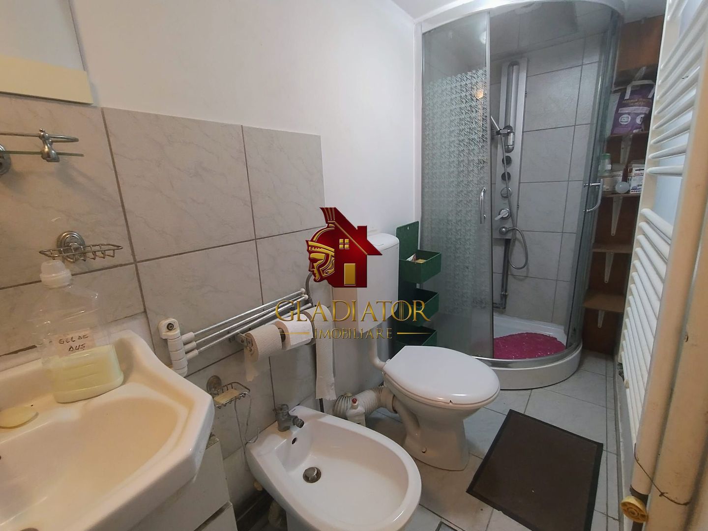 Casa cu teren 491 mp la pret de apartament cu 1 camera in Nicolina - Poză 19