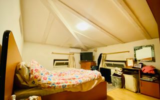 Casa cocheta cu o mica curte - Poză 10