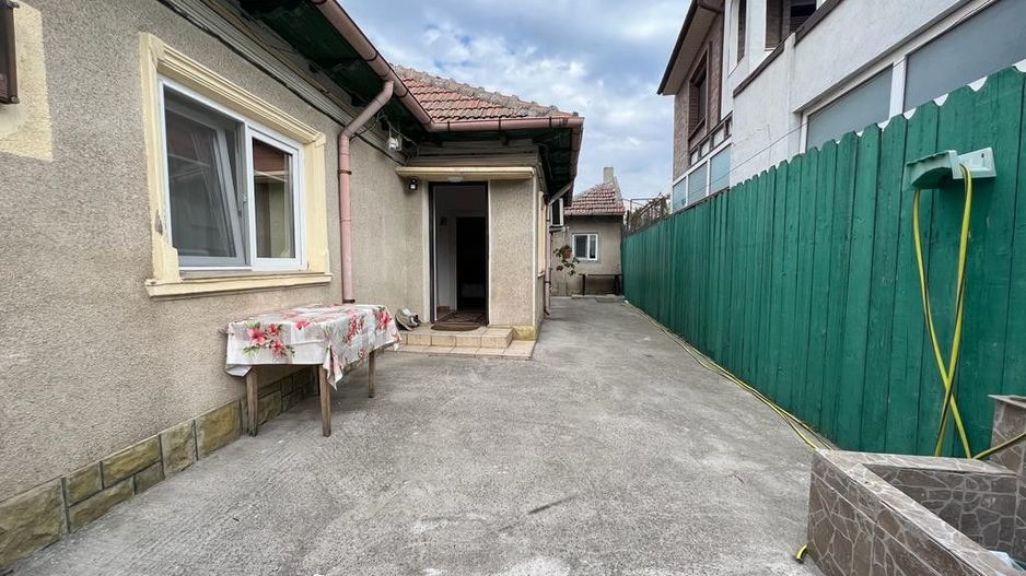 Dacia - Casa  4 camere, mobilată și utilată - Poză 9