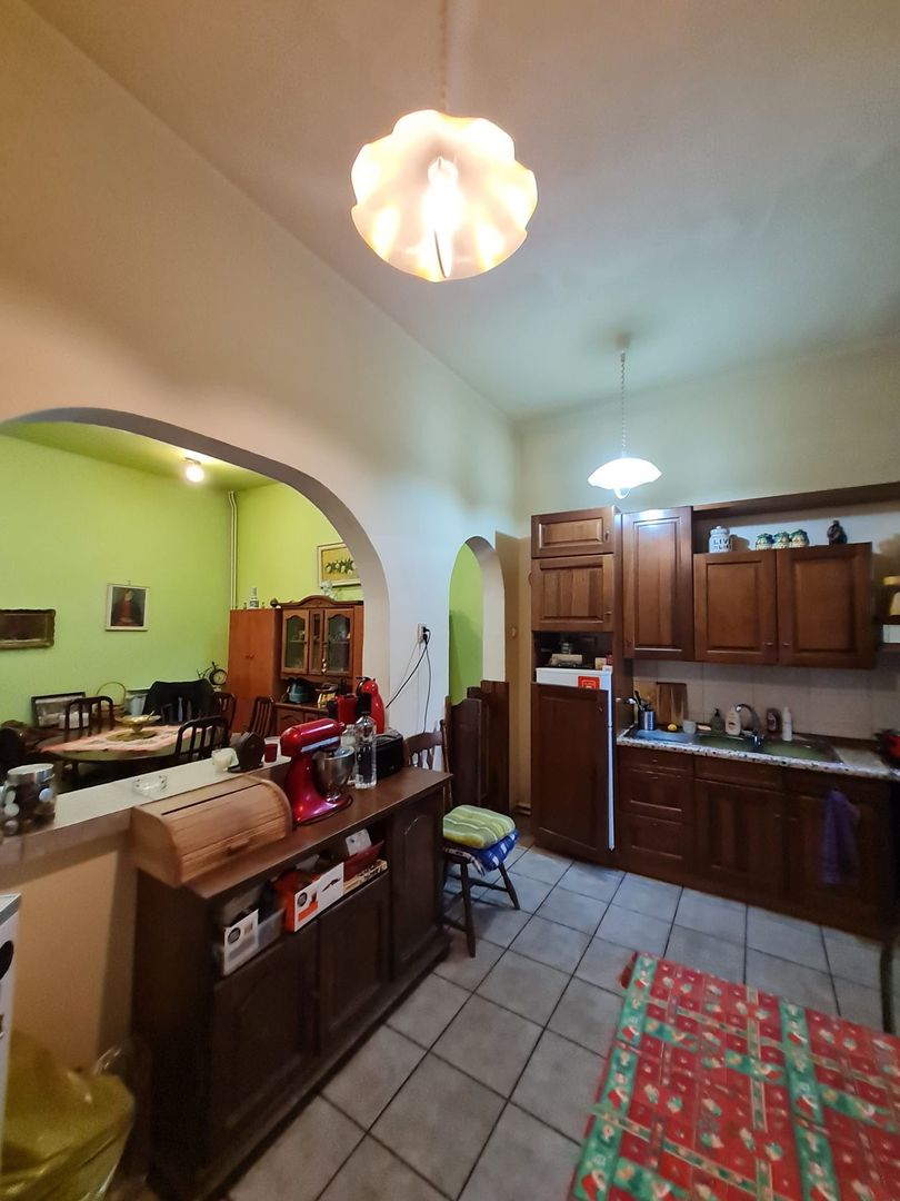 Vila generoasa,destinatii multiple - Poză 37