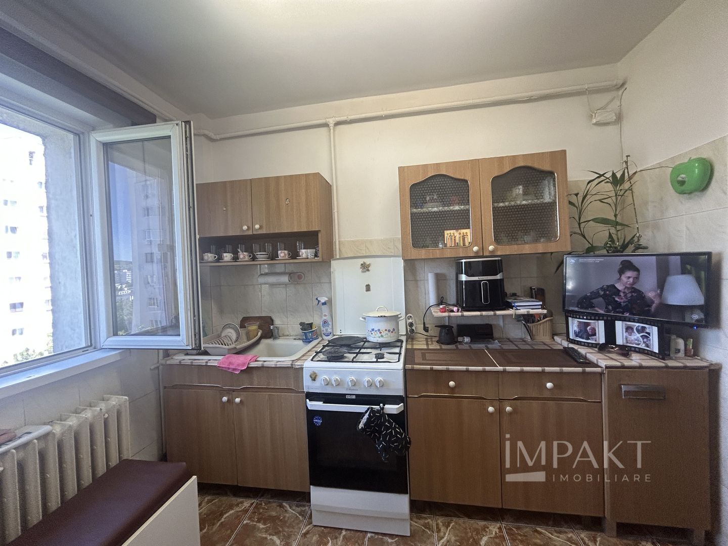 Vanzare apartament cu 4 camere in zona Minerva! - Poză 10