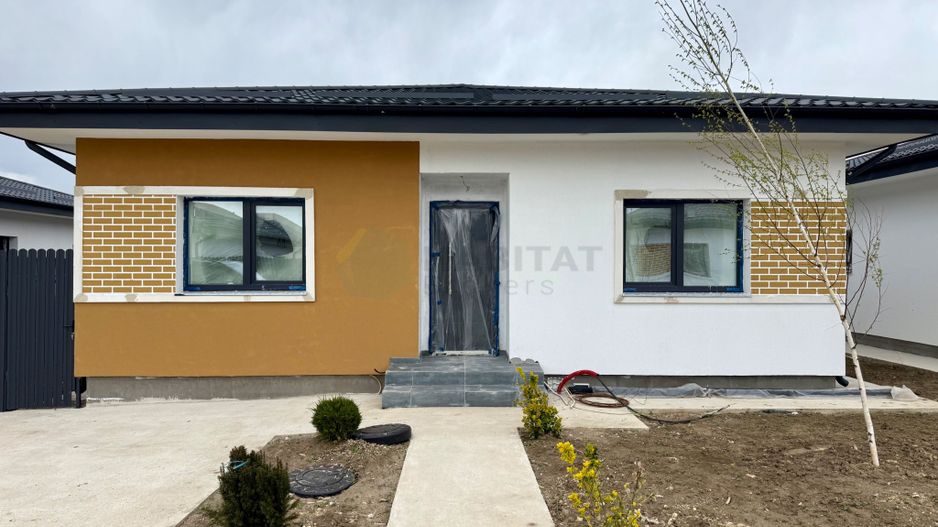 Casa 4 camere pe parter-Tunari | Teren 400 mp - Poză 3