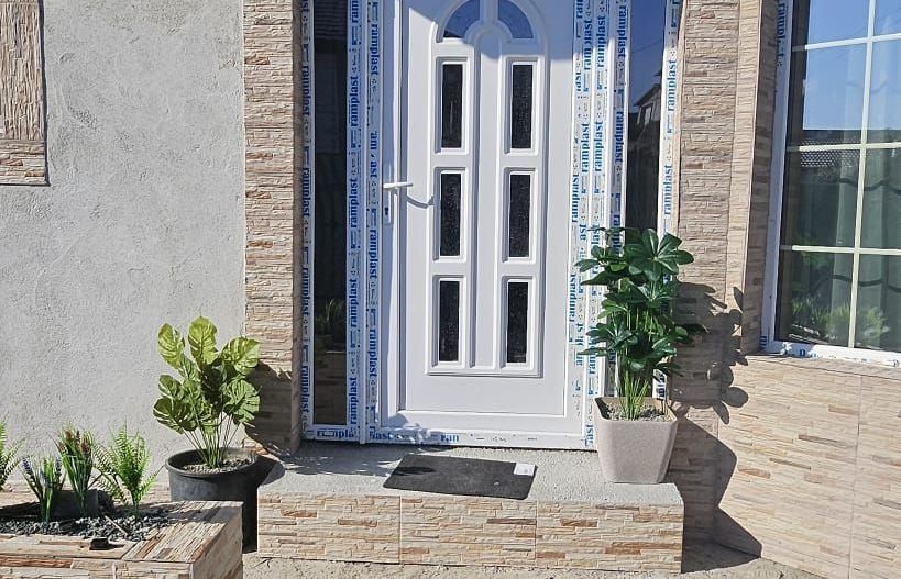 De inchiriat, vila noua - Bariera  Traian - Lacul Brates - Poză 22