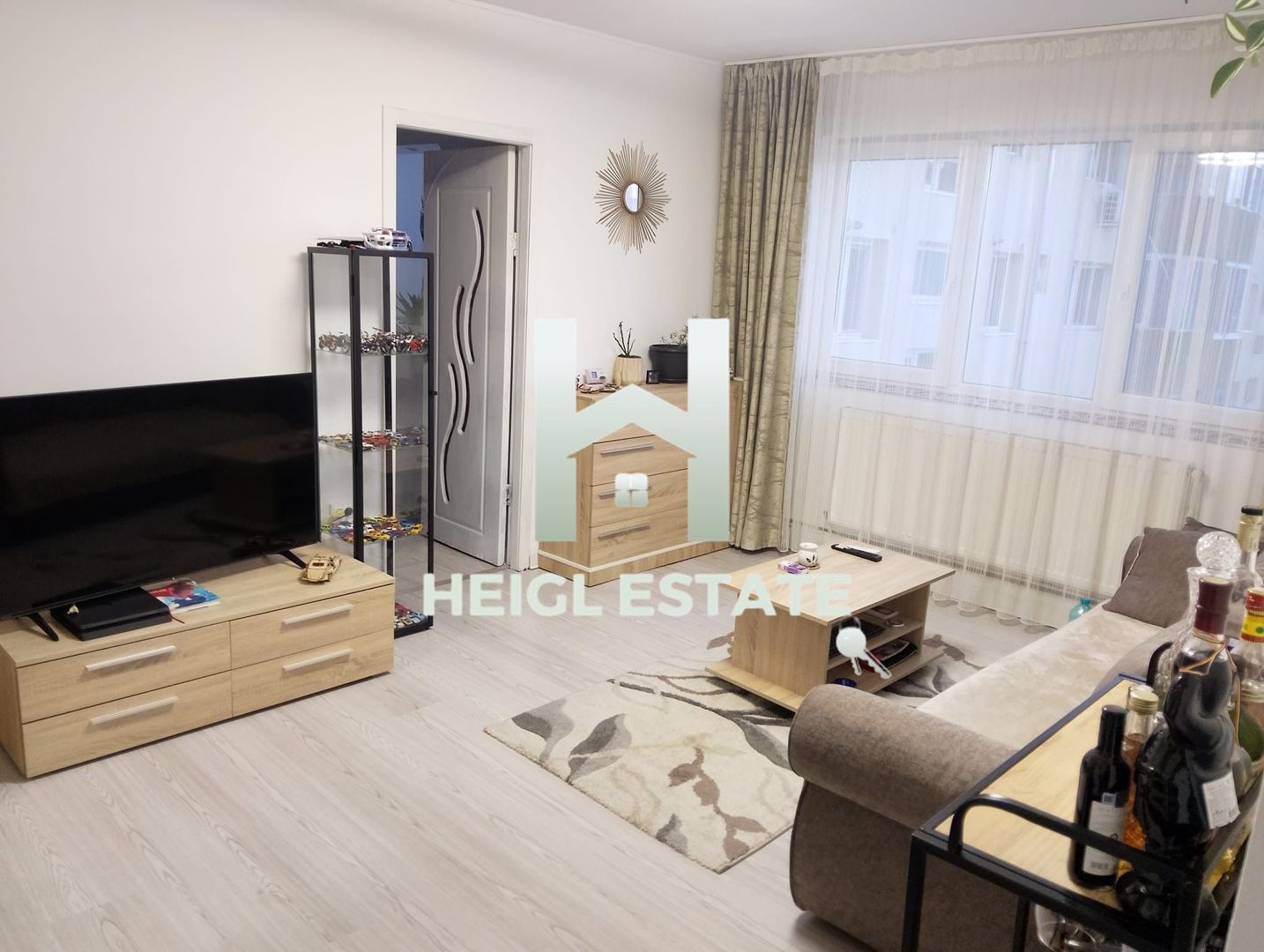 Apartament mobilat cu 2 camere in zona Dacia etaj intermediar - Poză 1