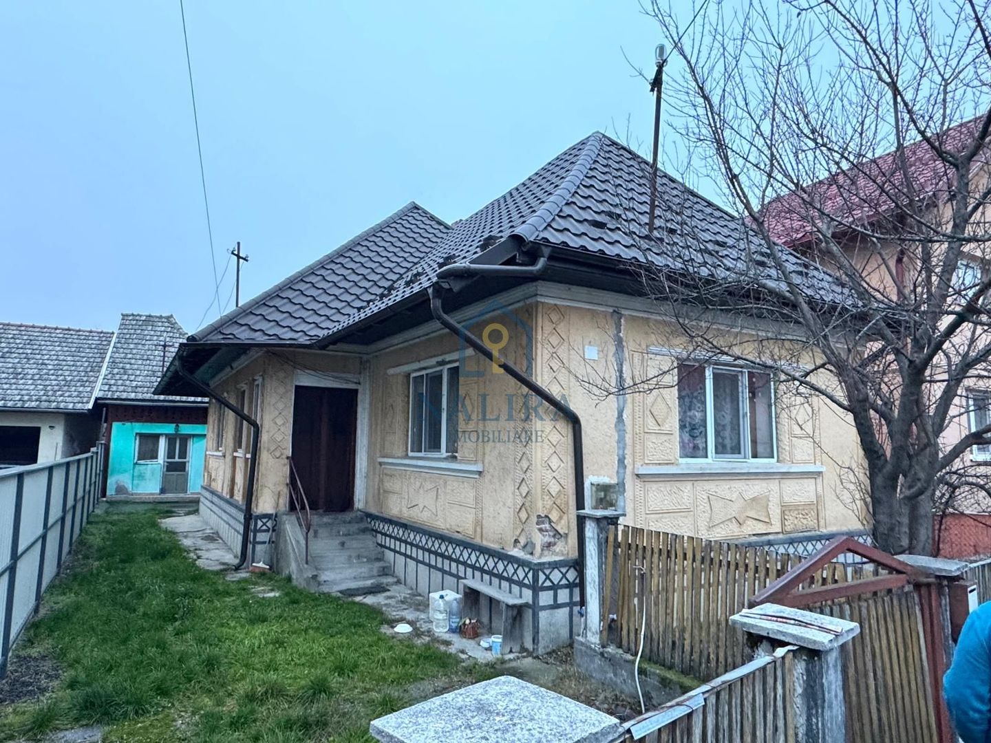 Casa de vanzare  Recea + anexa - Poză 1