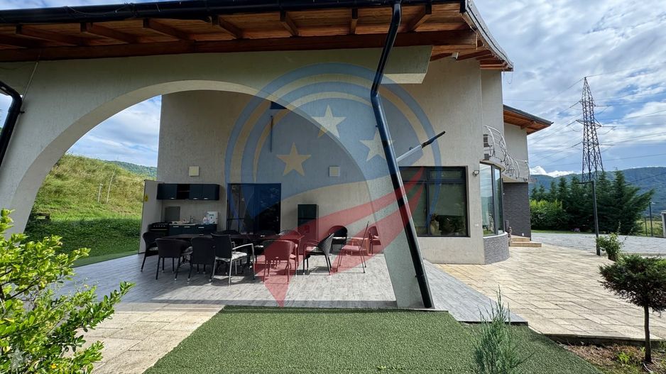 Pensiune  în Călimănești + 2 A-Frame - Teren 5.574 mp - Bonus Mercedes 350d - Poză 20
