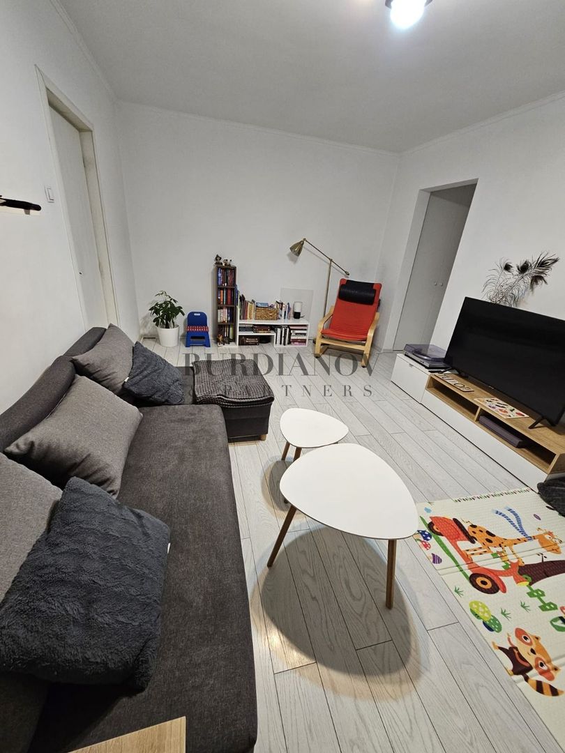 Apartament cu 2 camere de vânzare Bd. Basarabia - Metrou-  zona Diham - Poză 2