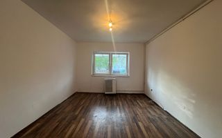 Garsoniera de vanzare, zona centrala - Poză 3