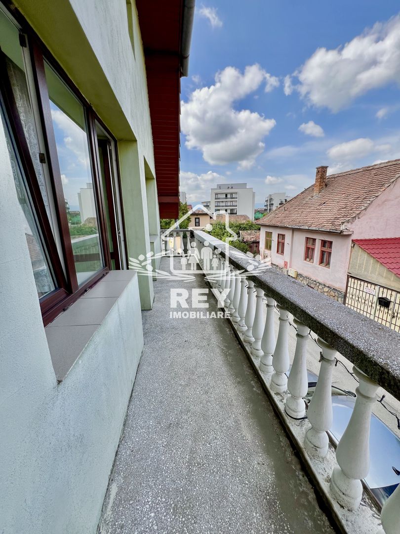 Casa de vanzare 6 camere zona Piata Cluj/Kogalniceanu/Turnisor - Poză 31