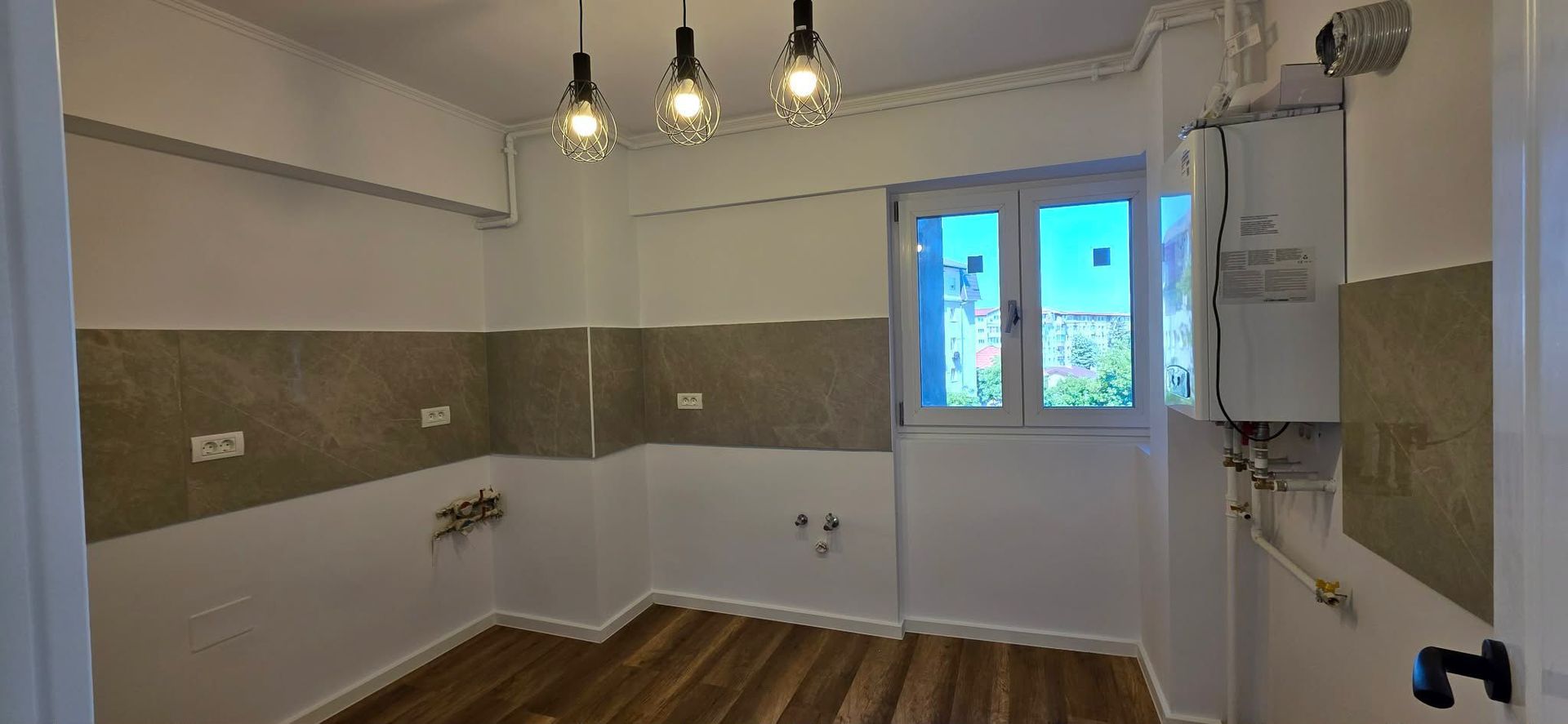 APARTAMENT EXCEPTIONAL 4 CAMERE, RENOVAT DE LA 0 , ETAJ 3 - Poză 1
