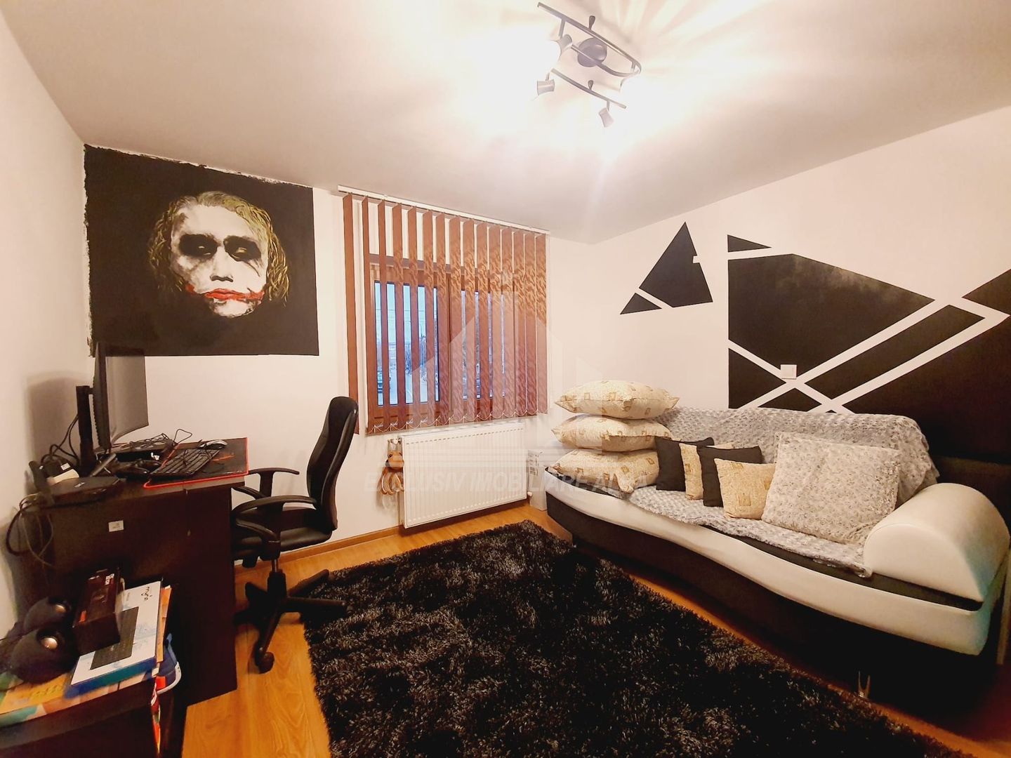 Apartament cu 4 camere de vanzare, Cetate - zona Mercur - Poză 5