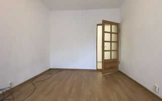 Micro 3, etajul 1! Vanzare apartament cu 3 camere, decomandat - Poză 6