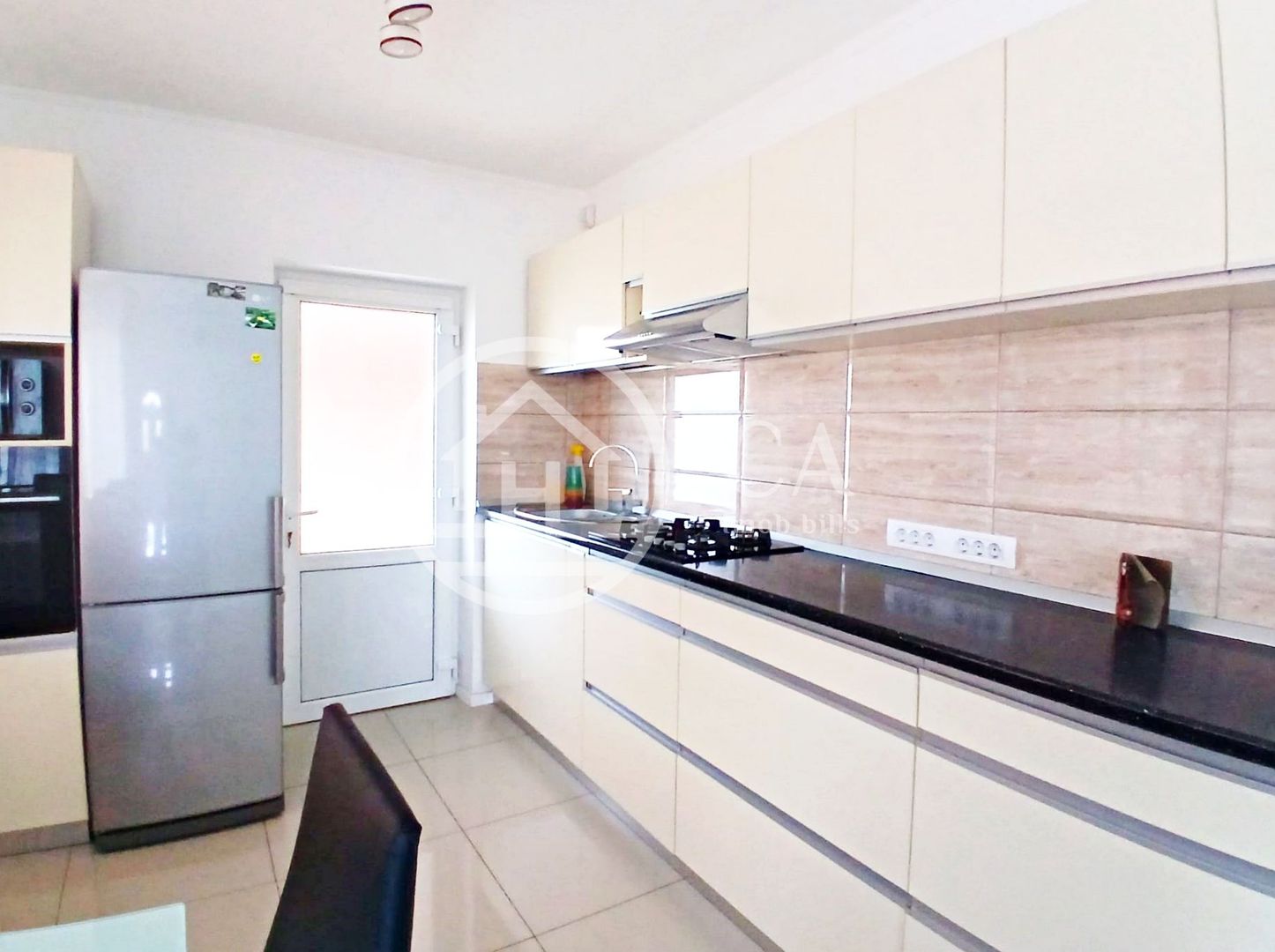 Casă de închiriat cu 4 camere în zona Oncea, Oradea - Poză 9