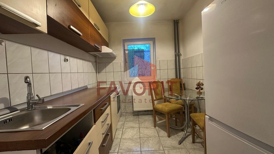 3 camere | zona excelenta | izolat interior | etaj intermediar | - Poză 5