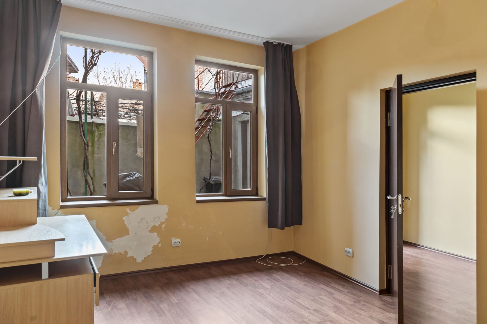 Vindem apartament la curte aproape de parcul Carol - Poză 6