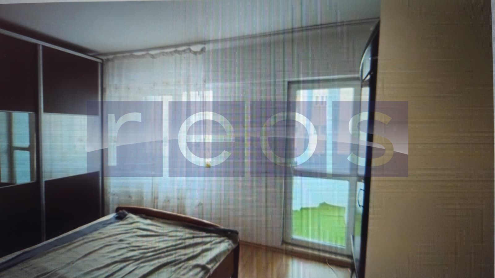 DE VANZARE APARTAMENT 2 CAMERE - AN 1992 -  PANDURI - Poză 1