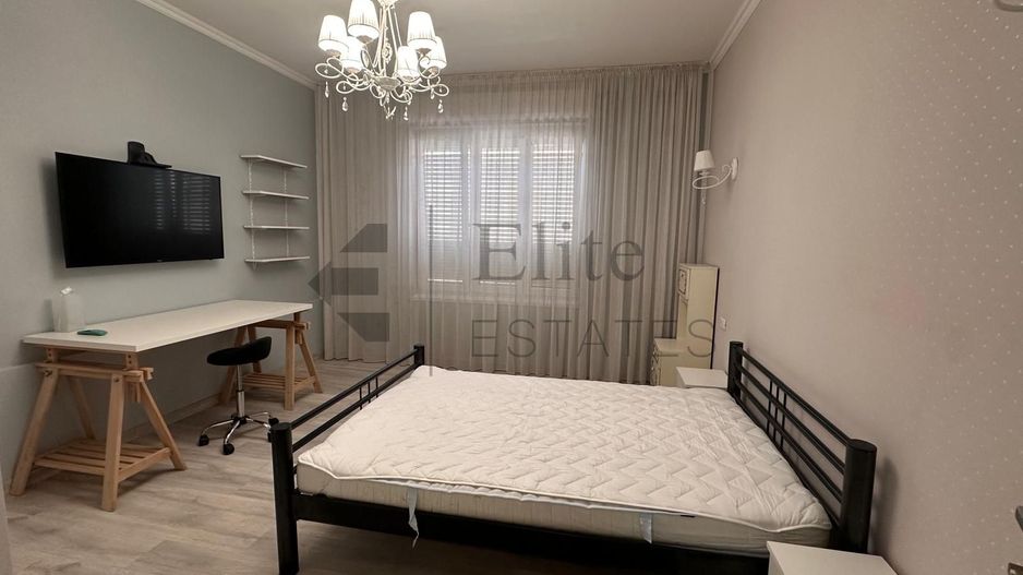 Apartament cu 3 camere de inchiriat central - Poză 4