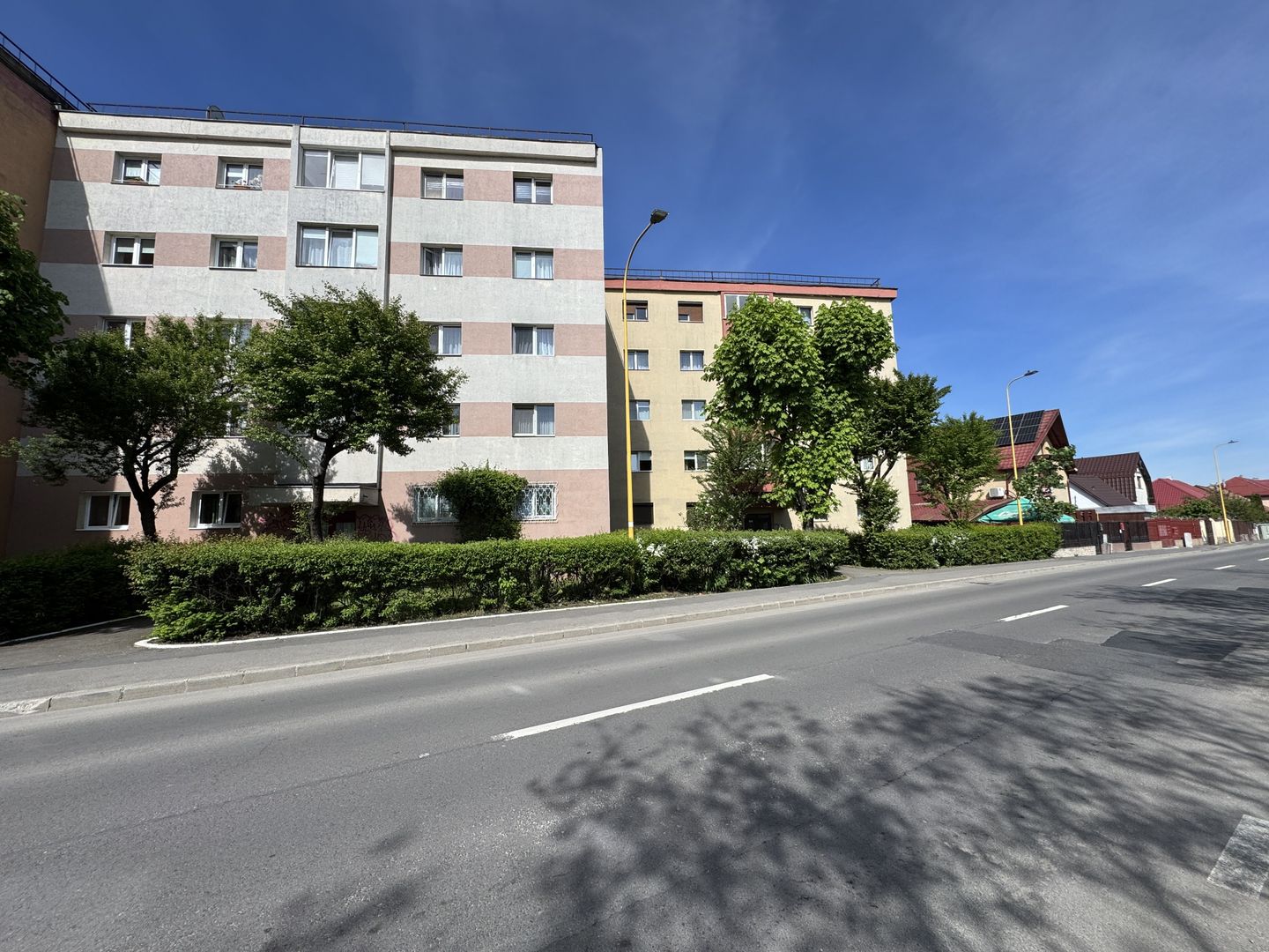 Apartament decomandat cu 3 camere in Florilor, strada Crinului - Poză 24