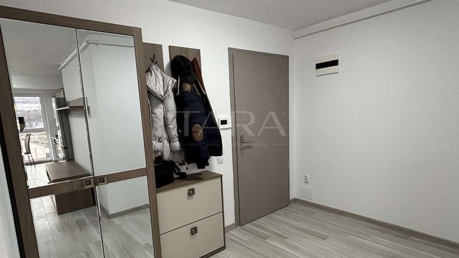 Apartament modern cu 2 camere, terasă generoasă și parcare subterană. - Poză 4