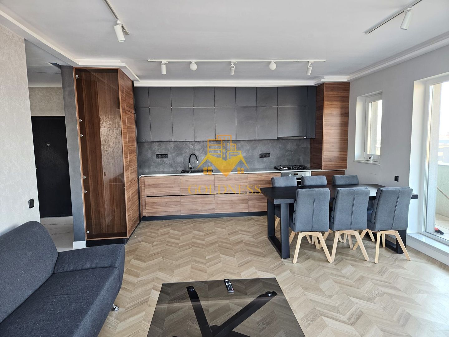 Penthouse, 3 camere, 2 bai, terasa 160mp, Floresti Zona Cart. Terra — fotografia 1
