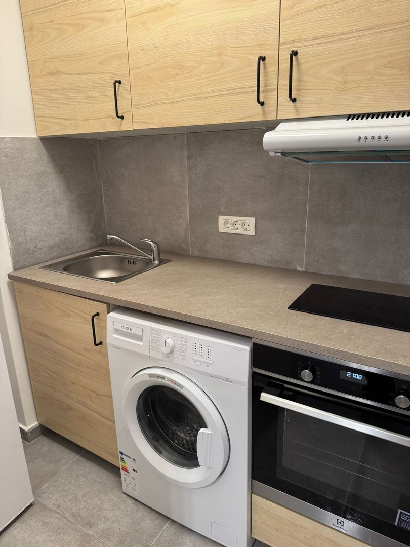 Studio superb de inchiriat - 9 minute Metrou Tudor Vladimirescu - Poză 4