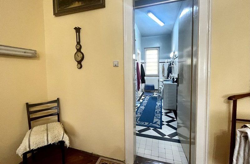 Apartament patrimoniu, 130 mp, cu garaj, et 1, in Piața Victoriei- Primărie - Poză 8