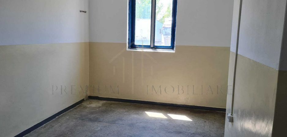 Hala + Teren de Vânzare în Onești - Poză 7