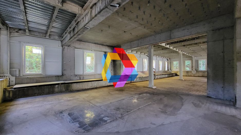 Clădire mixta -3600 mp - Poză 18