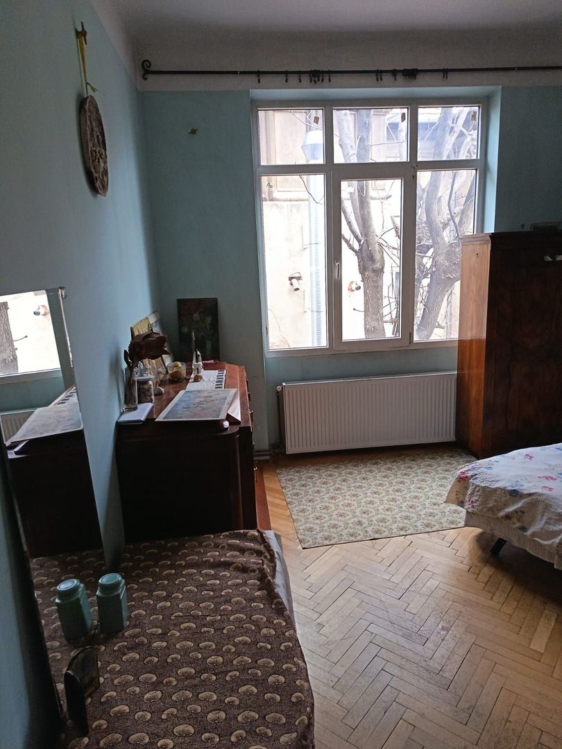De Vanzare apartament 4 camere Rosetti-Mantuleasa - Poză 11