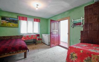  Casa  la munte cu teren generos in Com. Nucsoara, loc. Slatina jud. Arges! - Poză 3