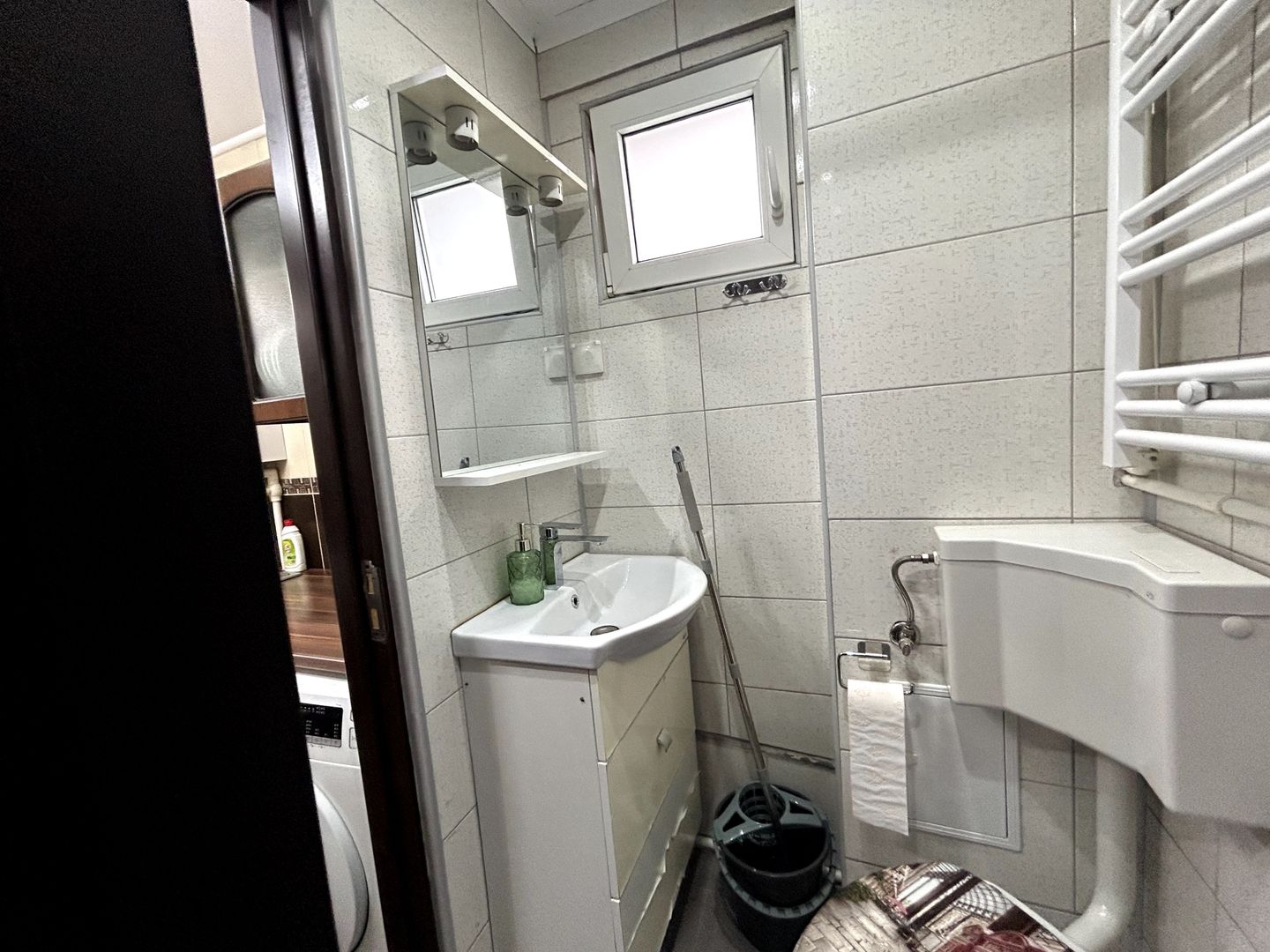 Garsoniera Strada Aurului, Centrala Proprie - Ideală pentru Investiție - Poză 8