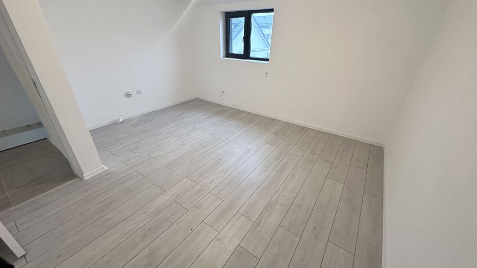 CASA INSIRUITA 5 CAMERE - BRAGADIRU, TOATE UTILITATILE, COMISION 0% - Poză 3
