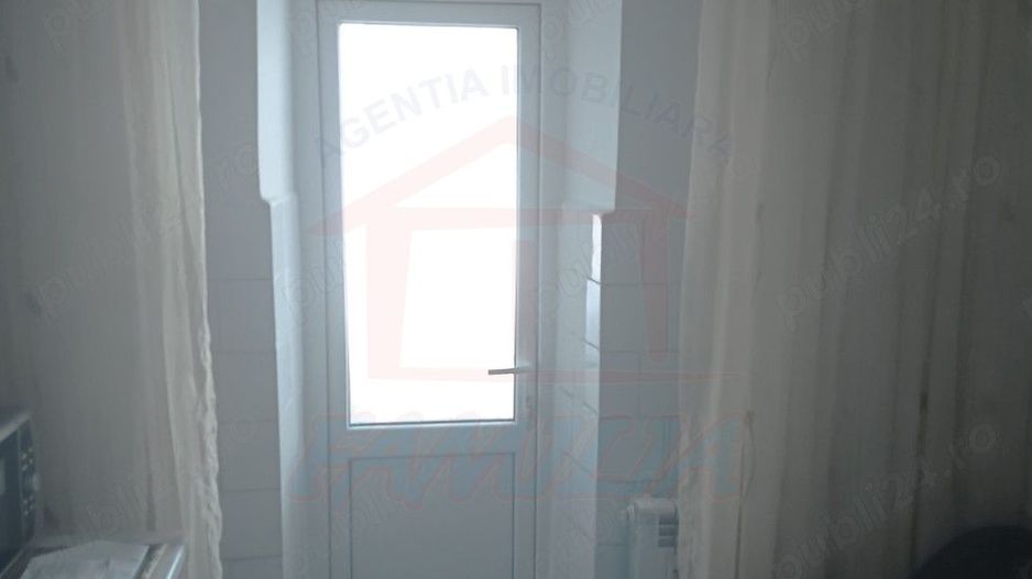 Apartament luminos cu 2 camere decomandate, 50 mp, Micro 16 – 65.000 € - Poză 2