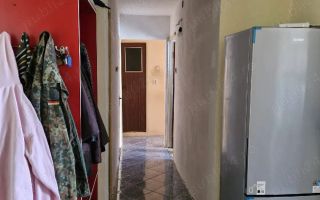 vanzare apartament 3 camere decomandat - Poză 4
