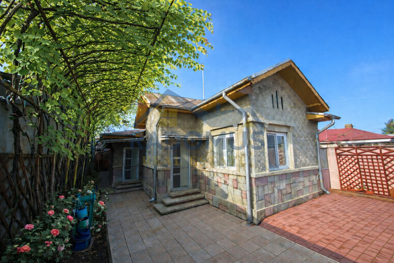 Casă Str. Grăniceri - 134 mp Utili -  Centrală Gaz - 5 camere - 2 Băi - Poză 1