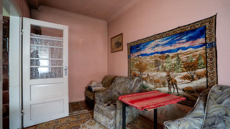 Casa singur in curte cu acces auto si teren 993 mp in Iosia.ï¿½ - Poză 3