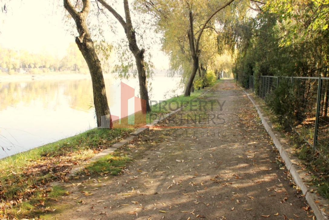 Vilă unică pe malul lacului Băneasa – o oază de natură și intimitate. - Poză 5