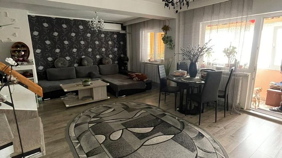 Duplex cu 4 camere de vânzare in Alba Iulia - Poză 1