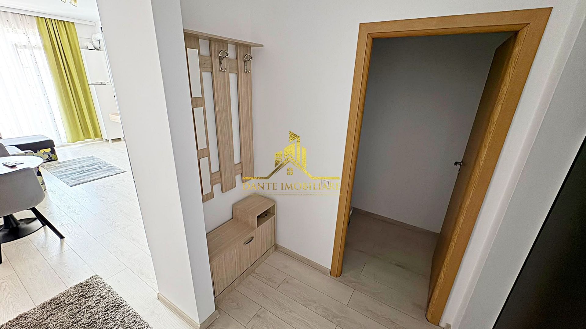 2 camere, modern, bloc nou, balcon, parcare, Centru, str Traian - Poză 8