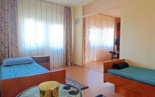 Apartament 4 camere Dambovita cu centrala - Poză 1