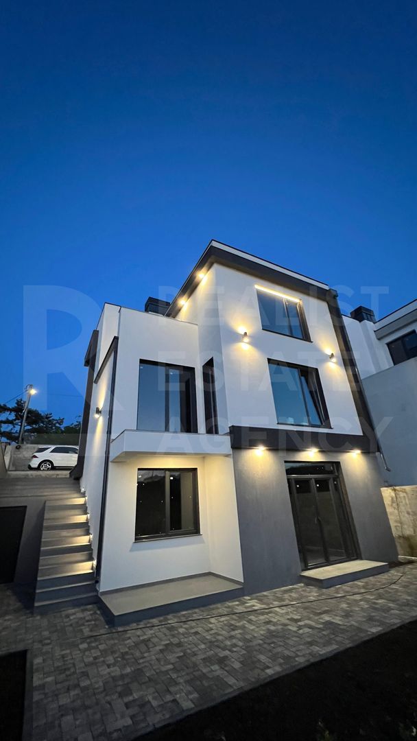 Vânzare casă, 4 camere,  str. Dragomirna, sectorul Buiucani. - Poză 1