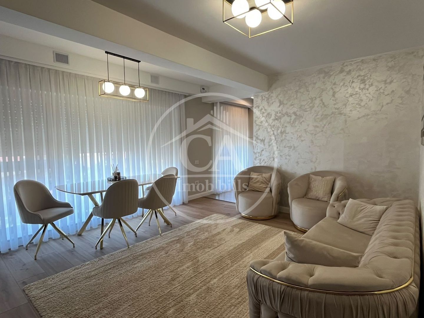 Apartament cu 3 camere de vânzare în zona Cantemir, Oradea - Poză 2