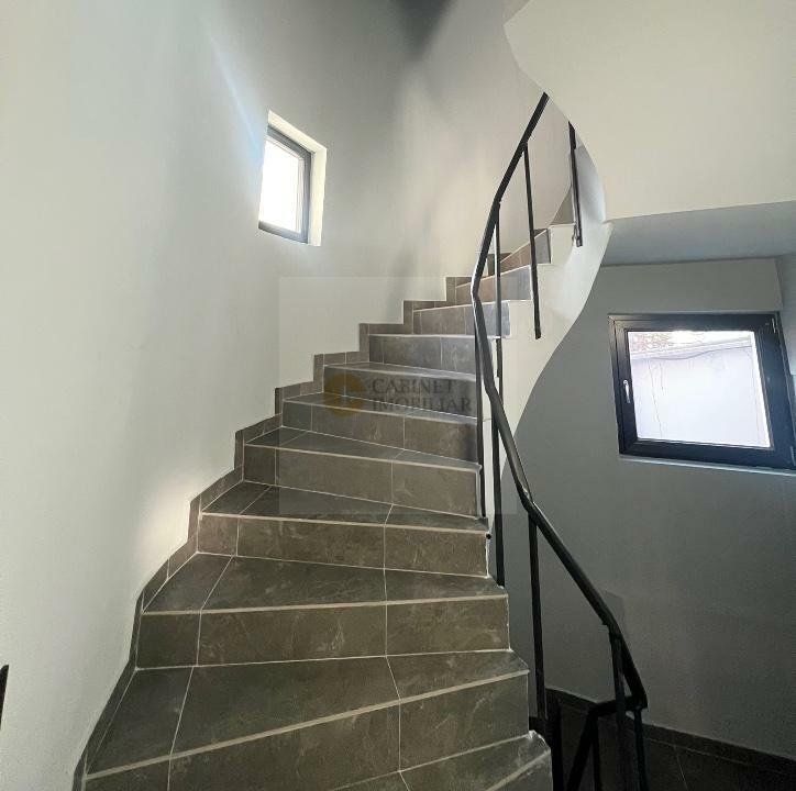 Vila tip Duplex - complet renovata - zona Aviatorilor - Poză 9