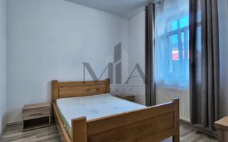 Casa de inchiriat cu 3 camere la curte comuna,  zona Centrala, Oradea - Poză 4