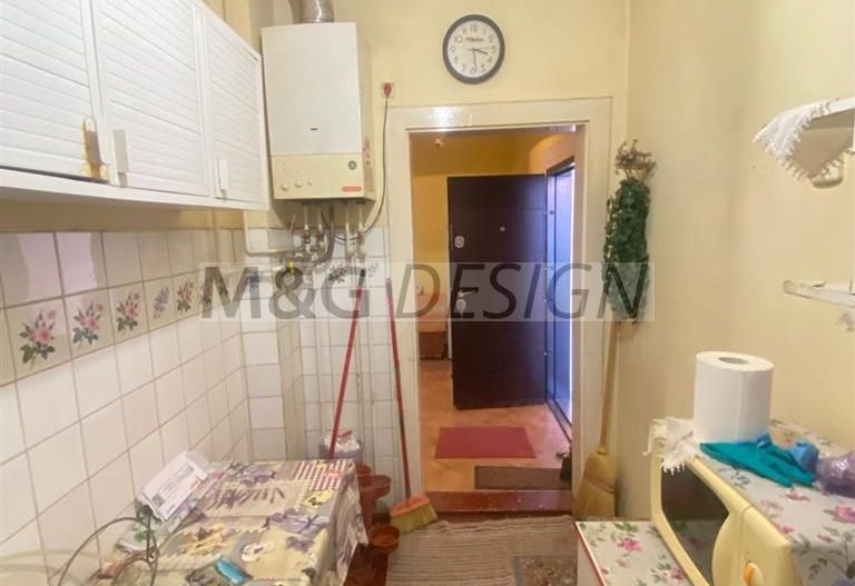 Apart la casa Bogdanestilor  curte  acces cu masina centrala proprie - Poză 13